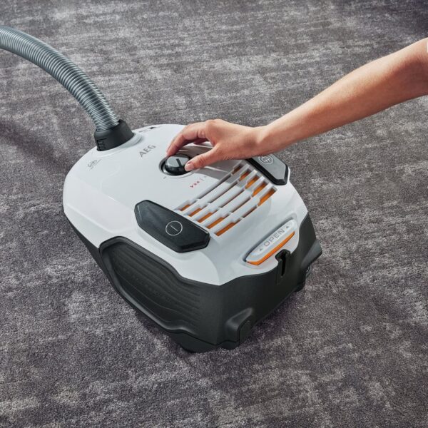 AEG VX6-2-IW-5 vacuum cleaner with bag