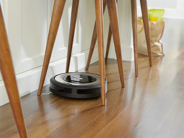 iRobot Roomba E6198 robot vacuum cleaner
