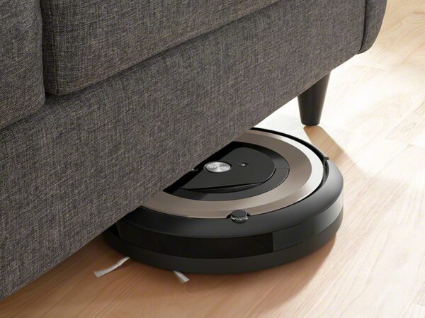 iRobot Roomba E6198 robot vacuum cleaner