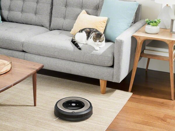 iRobot Roomba E6198 robot vacuum cleaner