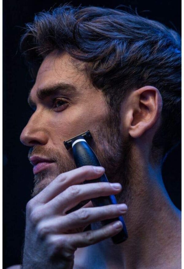 Rowenta Forever Sharp TN6000 beard trimmer Wet & Dry Black,Silver Forever Sharp TN6000, 0.4 mm, 5 mm, 3.2 cm, 2 mm, Buttons, Black,Silver