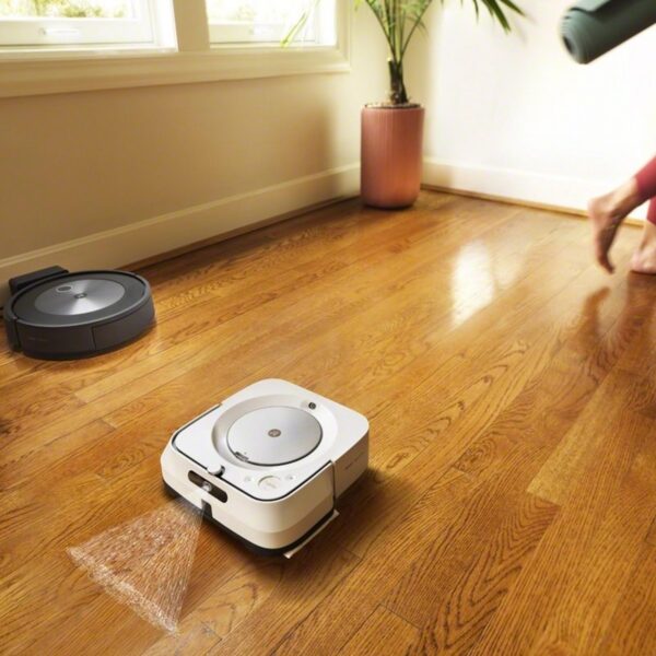 iRobot Wifi Connected Roomba® j7 Robot Vacuum