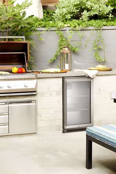 HCK SC-97-A-S Outdoor Refrigerator – 97 Litre