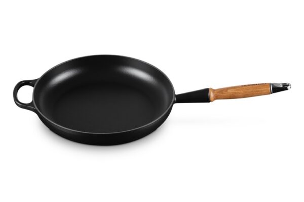 Le Creuset – Satin Black Cast Iron Pan Wooden Handle 28cm