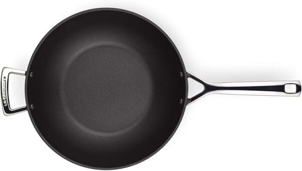 Le Creuset – Toughened Non-Stick Stir-Fry Pan with Helper Handle