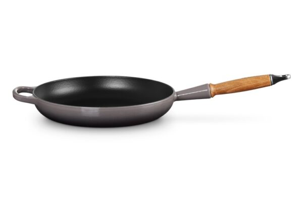 Le Creuset – Flint Cast Iron Frying Pan with Wooden Handle 28cm