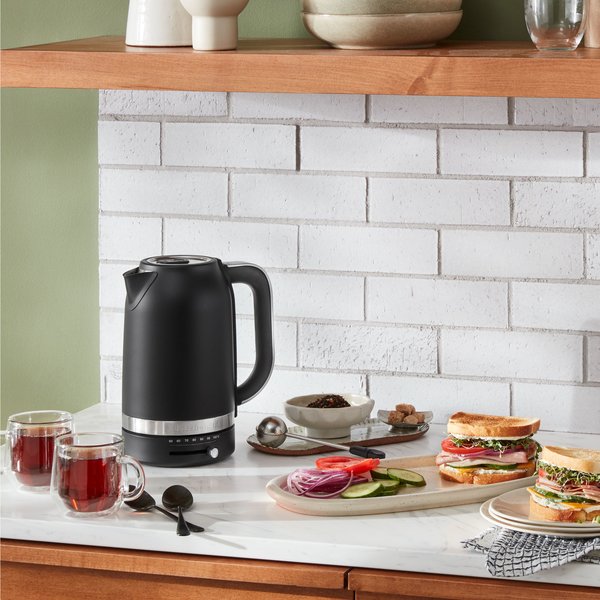 KitchenAid Variable Temperature Kettle 1.7L – Matte Black