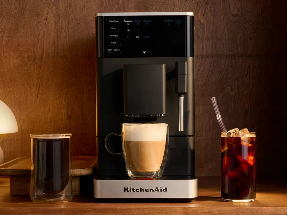 photo-left-right espresso-fully-auto-kf2 coffee-machine-with-cold-drinks-around