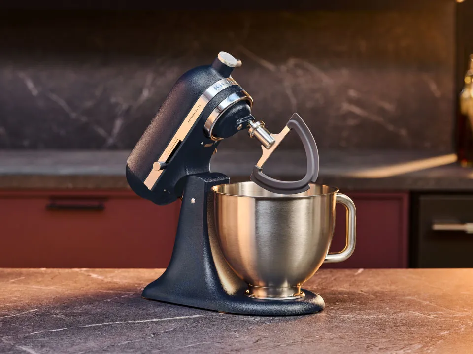 photo-left-right-blue-steel-mixer-artisan-plus-with-the-head-tilted